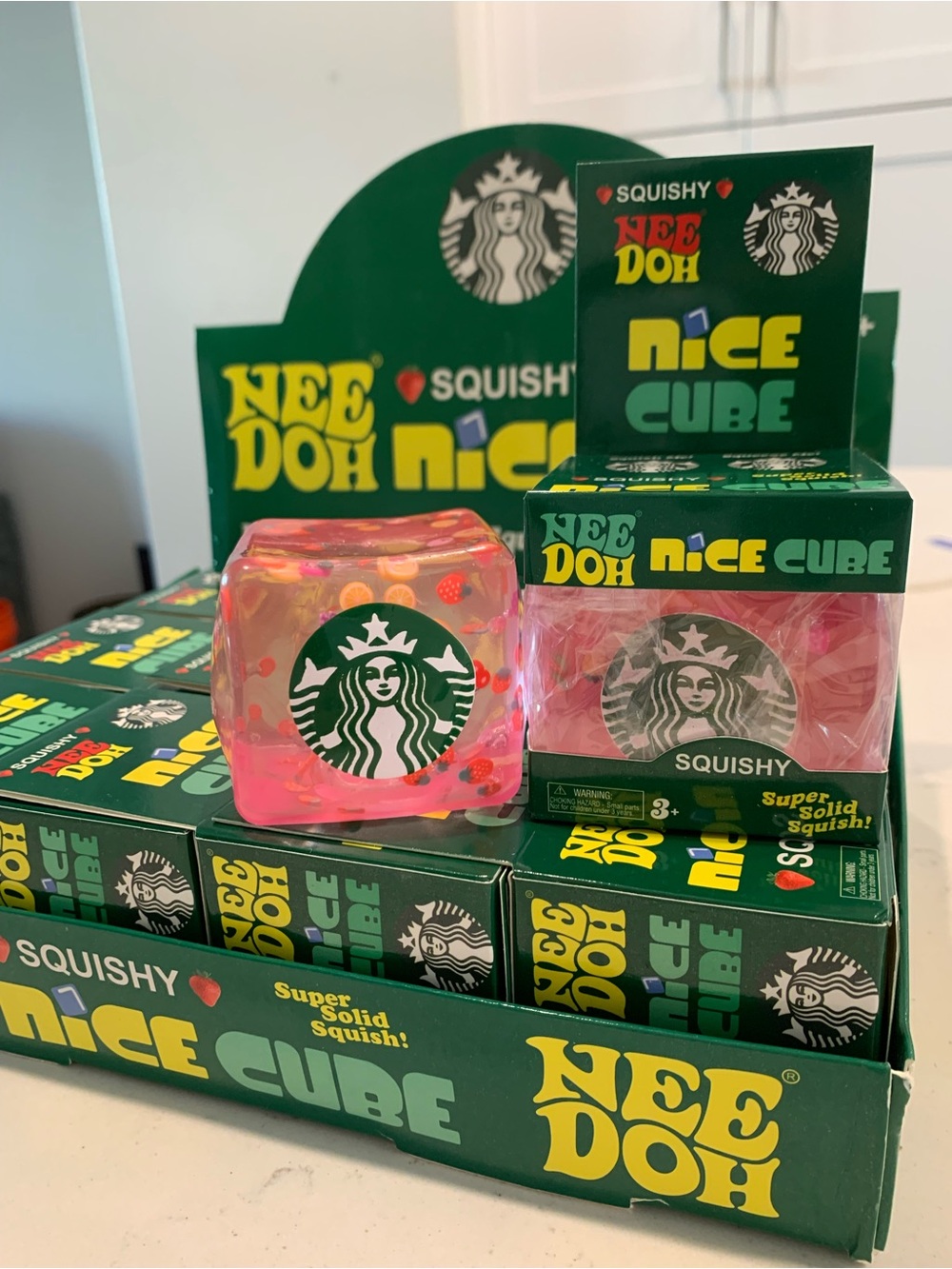 Starbucks Needoh Squishy Stress Relief Toy Strawberry Açai Imonade ice Nice Cube